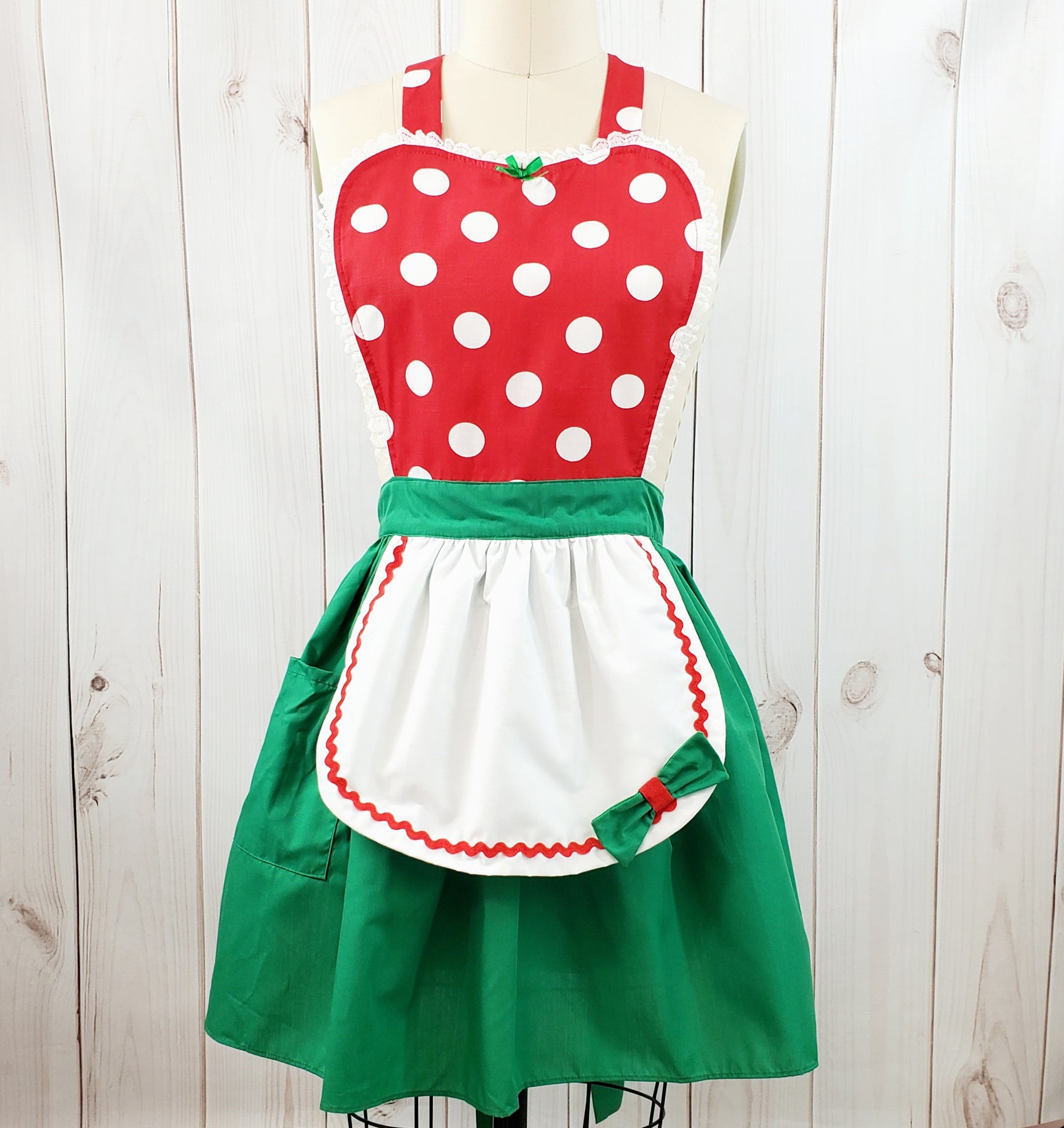 Women's and girl's matching retro style Christmas aprons