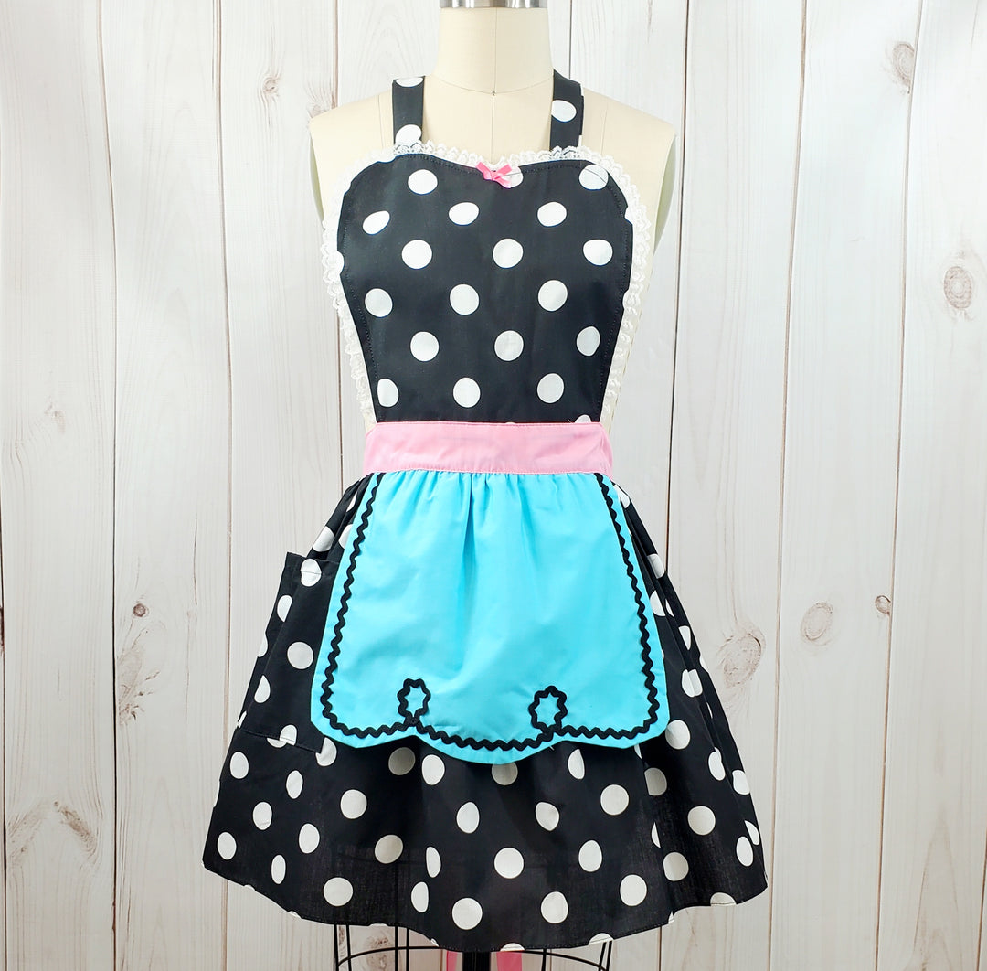 APRON, retro apron, kitchen apron, Lucy apron, black polka