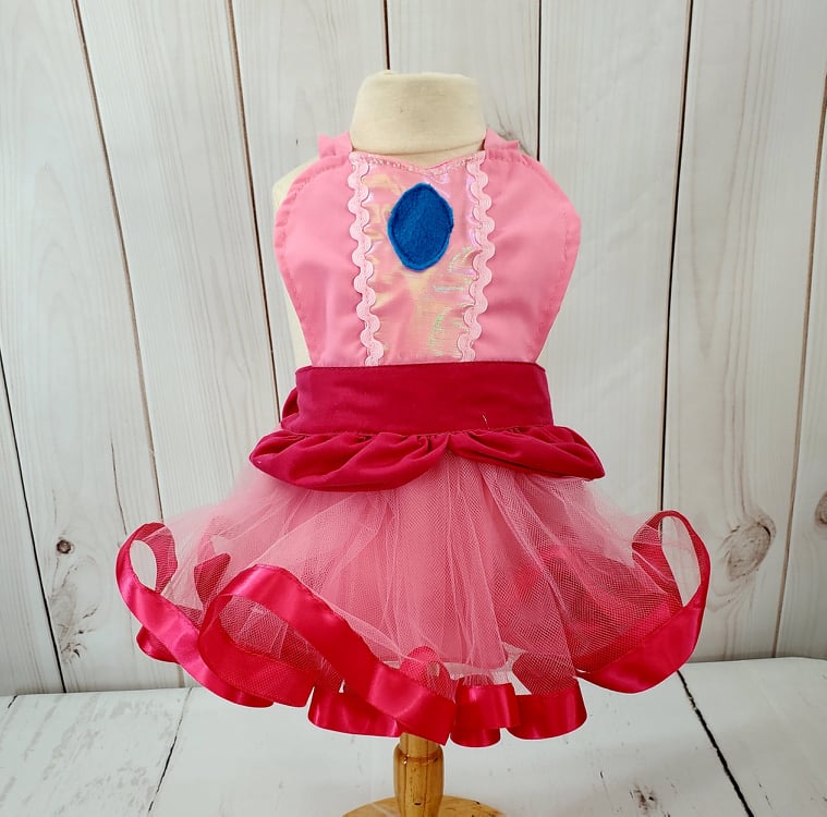 Super Mario Princess Peach apron costume for baby